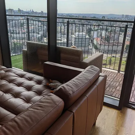 Luxury Waterfront Floor With An Amazing View *