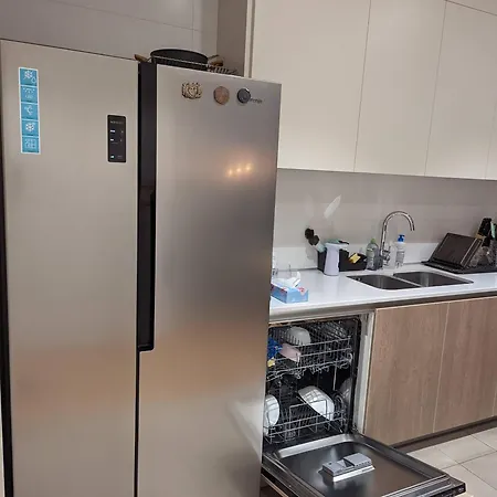 Luxury Waterfront Floor With An Amazing View