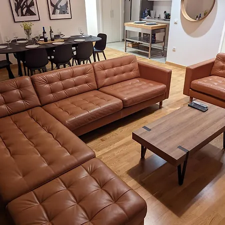 Luxury Waterfront Floor With An Amazing View * בלגרד